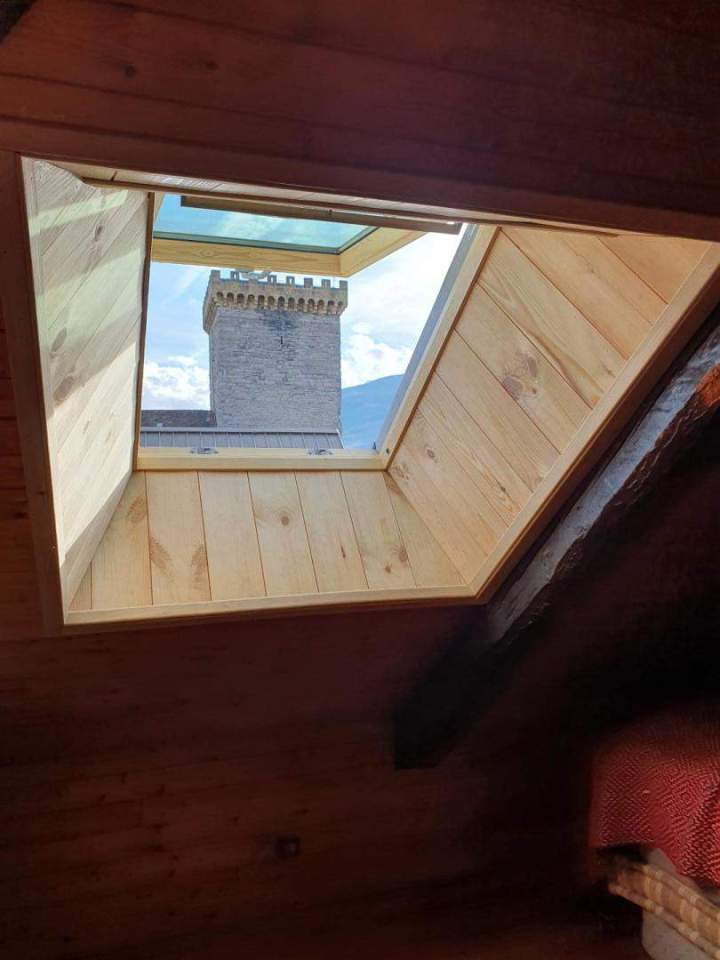 Pose de fenêtre de toit Embrun